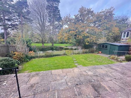 4 bedroom detached house to rent - Photo 5