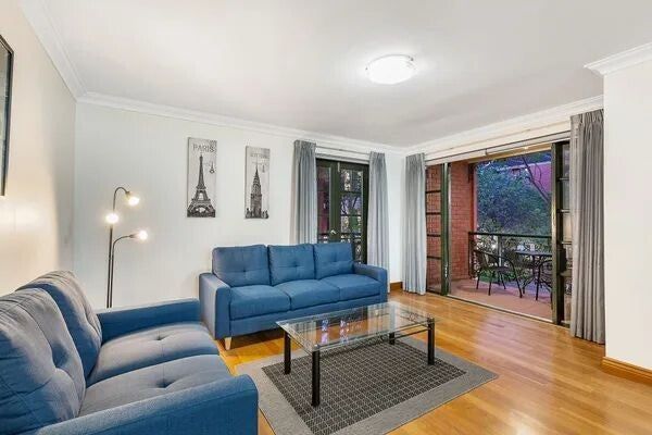 East Perth - Photo 1