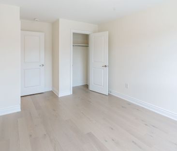 For Lease - 510 New England Court, Newmarket, Ontario - Photo 2