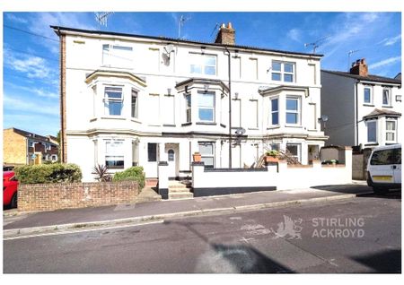 Waterloo Road, Aldershot, Hampshire, GU12 4NS - Photo 5