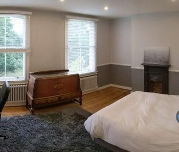 1 bedroom in a house share to rent - Photo 3