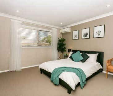 “THE BEST TOWNHOUSE IN BROWNS PLAINS!” - Photo 6