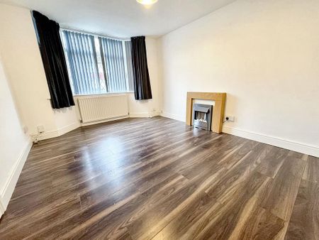 3 bedroom terraced house to rent - Photo 2