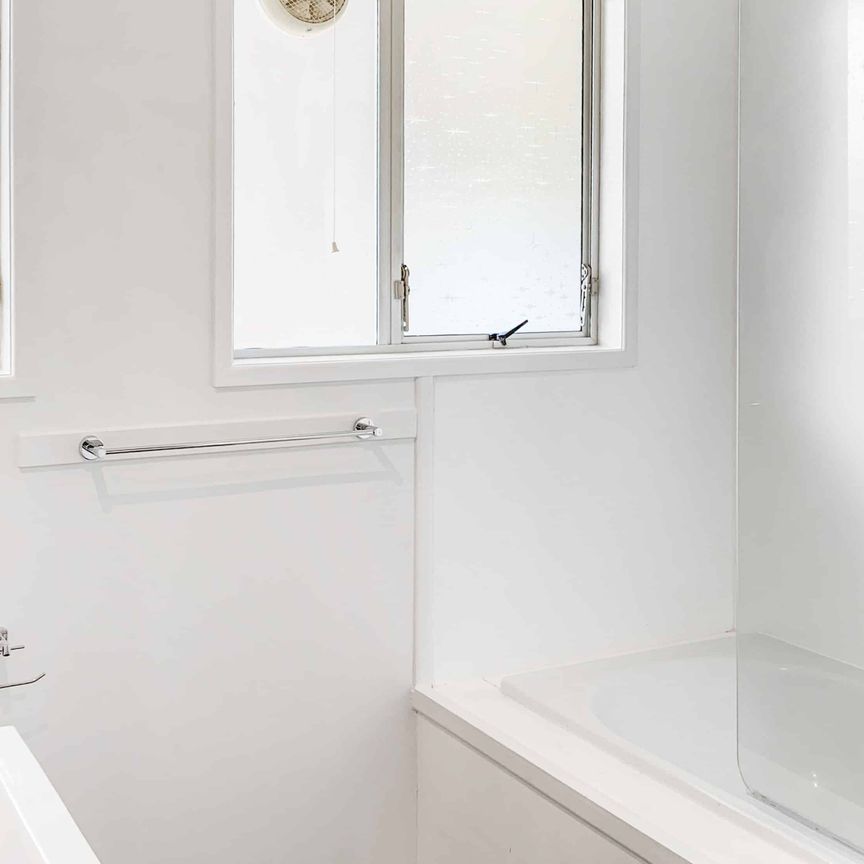 2 bedroom home in Mount Eden! - Photo 1