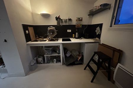 BORDEAUX JARDIN PUBLIC, T1 dans très bel immeuble pierre. - Photo 3