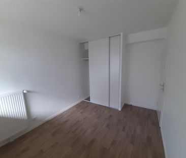 location Appartement T2 DE 43.7m² À CERGY - Photo 3