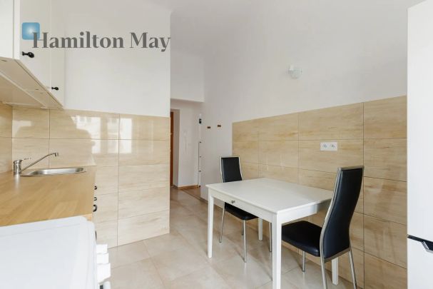 Dwupokojowe mieszkanie o powierzchni 42 m² z oddzielną kuchnią i dwiema niezależnymi sypialniami - Photo 1