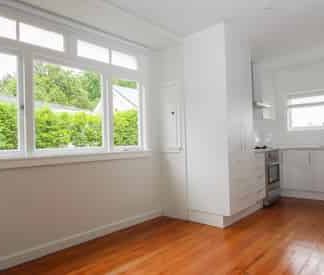 Cottage Dream in Hamilton East - Photo 2