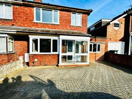 4 bedroom house of multiple occupation to rent - Photo 4
