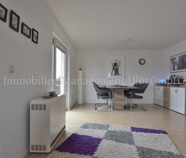 Großzügige 2-Zimmer Wohnung mit Balkon und Kamin! - Foto 2