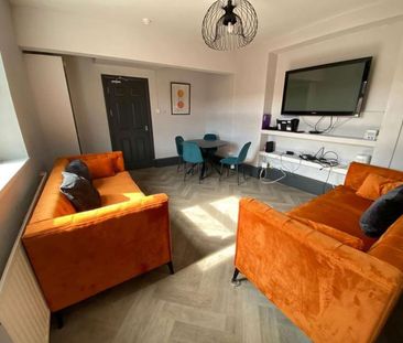 A Quality Shared Houseshare for Rent in Brynmill, Swansea Room 6 - Photo 1