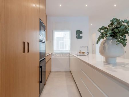 Excellent 2 Bedroom apartment for rent in Recoletos, Madrid - Photo 3