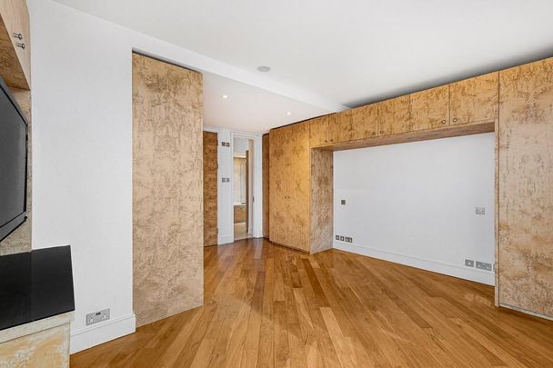 4 bedroom flat to rent - Photo 1
