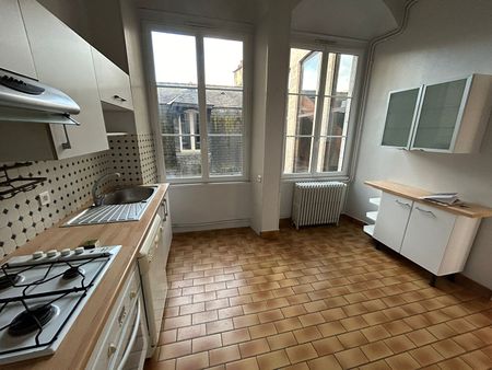 Appartement 4 pièces – Poitiers centre – 107.80 m² - Photo 2