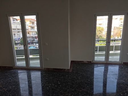Διαμέρισμα για ενοικίαση Αμφιθέα (Παλαιό Φάληρο) - Photo 2