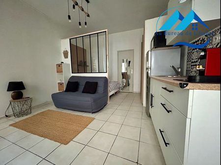 Location Appartement 1 pièce 23m² MARSEILLE 7ème - Photo 3