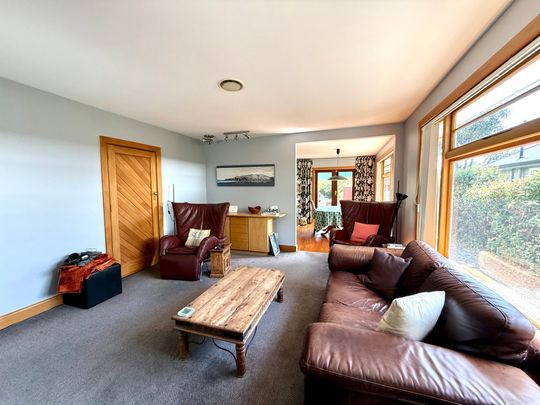 Hillsborough, 3 bedrooms - Photo 1