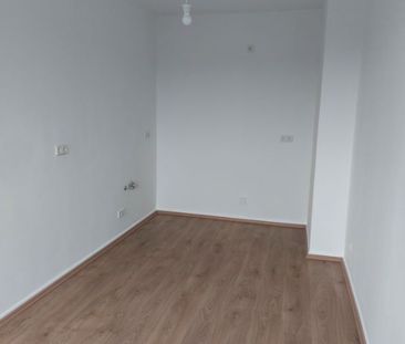 3-Raum-Wohnung in Duisburg-Duissern mit Balkon - Foto 4