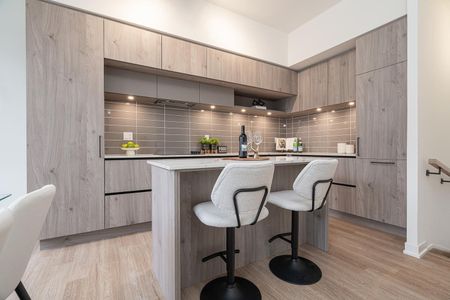 For Lease - 15 David Eyer Road Unit# 1407, Richmond Hill, Ontario - Photo 4