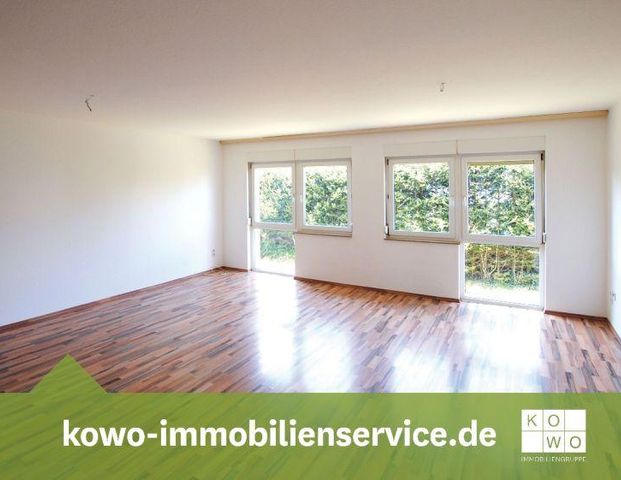 Renovierte 1-Zimmer-Wohnung mit Einbauküche, Laminat und Blick ins Grüne! - Photo 1