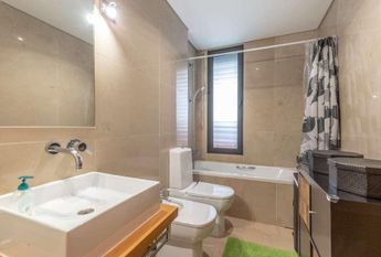 2 Bedroom Apartment with a view, Alto de Algés, Oeiras