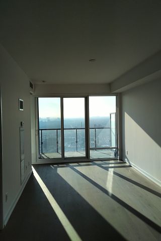 The Residences of 488 University Avenue - Photo 4