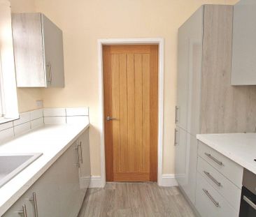 2 bedroom End of terrace house to rent - Photo 3