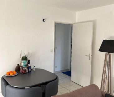 Location Appartement 2 pièces 53m² LAMBRES LEZ DOUAI 59552 - Photo 2