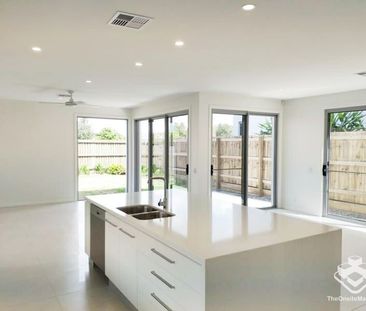 Executive Modern Designed Family Home - Photo 6