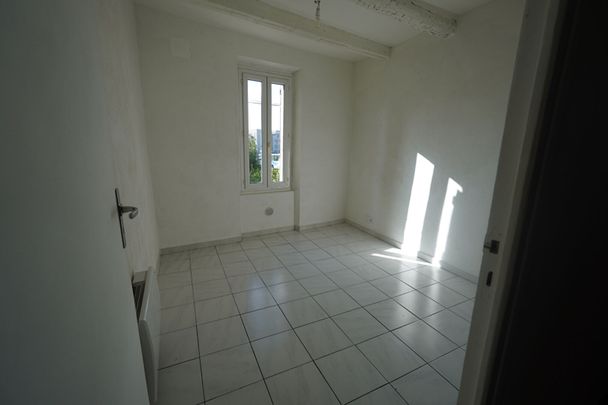 LE MUY - Appartement T2/T3 d'une superficie de 41m2, - Photo 1