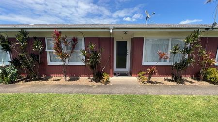 2/7 Thompson Street, Mangere East, Auckland - Photo 3