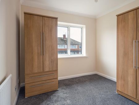 3 bedroom semi-detached house to rent - Photo 4