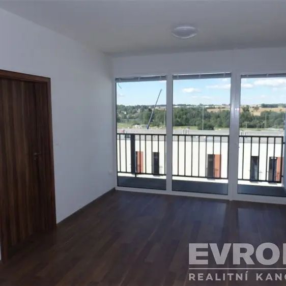 Pronájem bytu 2+kk, 51 m - Fotografie 1