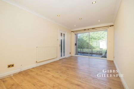 4 bedroom detached house to rent - Photo 5