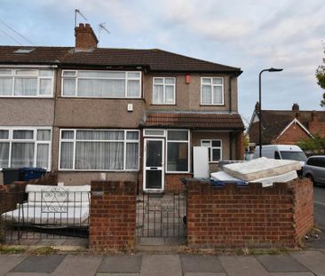 5 bedroom end of terrace house to rent - Photo 1