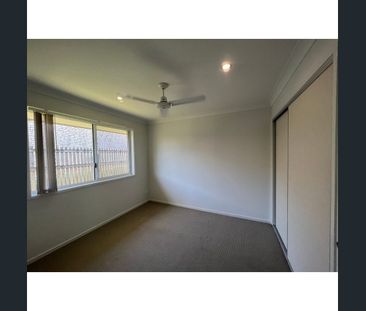 FOUR BEDROOM HOME IN QUIET, HIDDEN ALLOTMENT - Photo 4