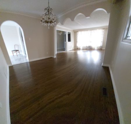 For Lease - 40 St Andrews Boulevard Unit# Main & Upper, Toronto, Ontario - Photo 5