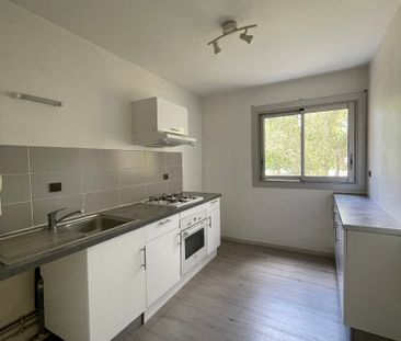 Location Appartement 2 pièces 49m² - Photo 2