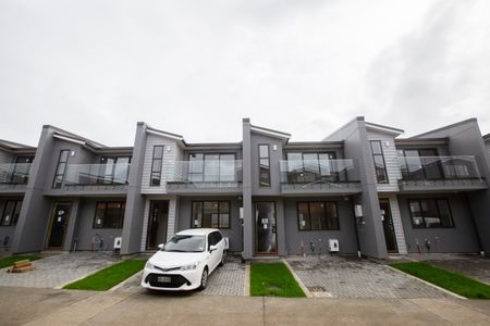 Brand New Townhouse - Photo 4