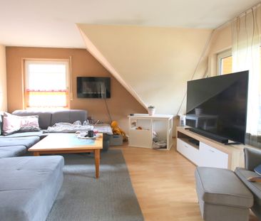 Großzügige Dachgeschosswohnung mit Loggia und Terrasse in Edewecht ... - Foto 1