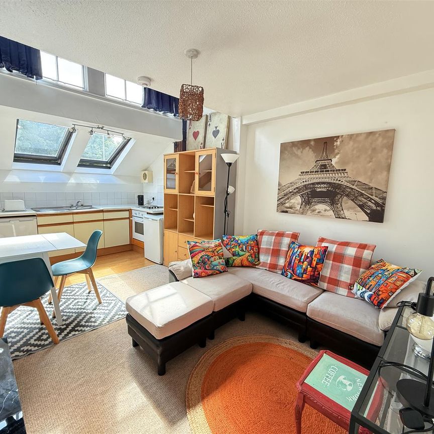 Flat 22 Tabernacle Chapel Garth Road - Photo 1