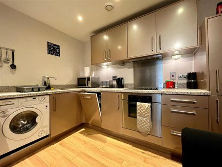 2 bedroom apartment to rent - Photo 5