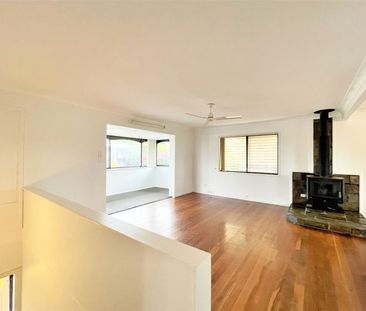 SPACIOUS FAMILY HOME WITH AMPLE PARKING IN BRAY PARK - Photo 4