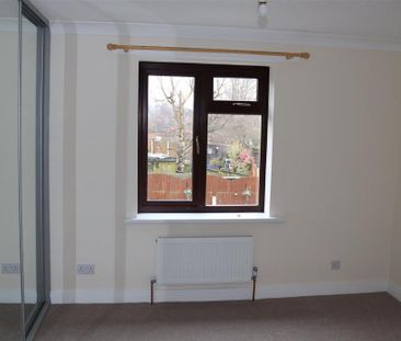 2 bedroom semi-detached house to rent - Photo 6
