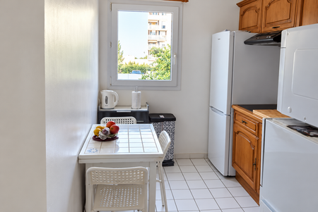 Location Appartement 2 pièces 45m² ST LAURENT DU VAR 06700 - Photo 4
