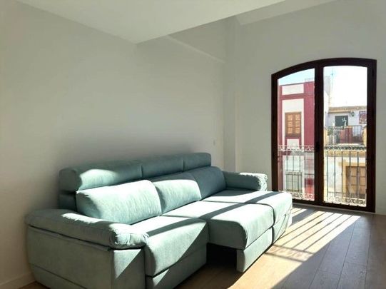 Piso de alquiler en Frailes, La Merced - Photo 1