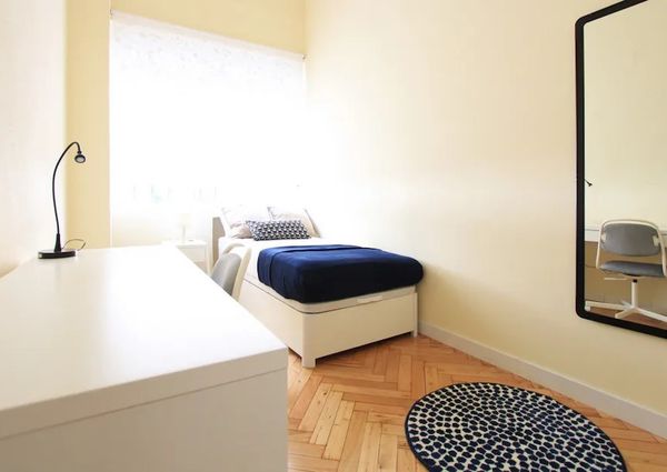 Calle de Amado Nervo, Madrid, Community of Madrid 28007