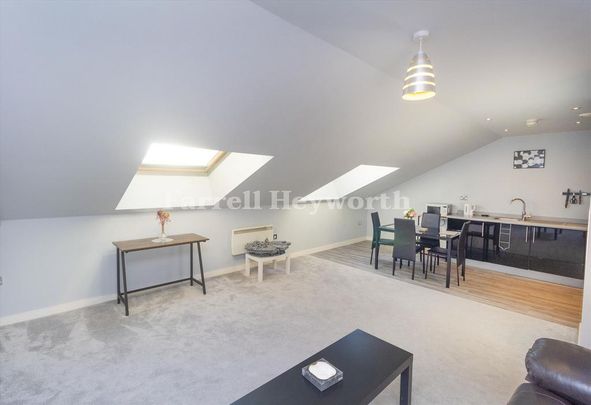 2 bedroom flat to rent - Photo 1