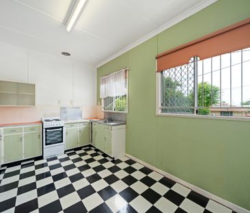 9 Probyn Street, Corinda QLD 4075 - House For Rent | Domain - Photo 2