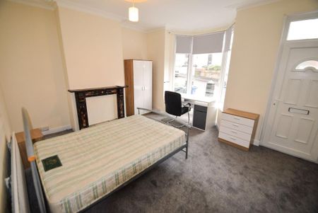 4 bedroom house share to rent - Photo 4